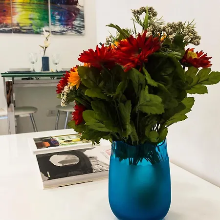 Milan Style Apartment - City Center Appartement *