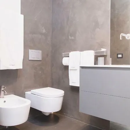 Fabulous And Comfortable Apt Sempione A