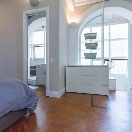 Easylife - - Correnti 24 - Duomo *