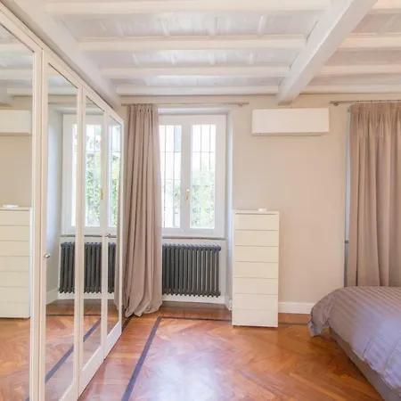 Easylife - - Correnti 24 - Duomo *