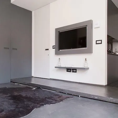 Fabulous And Comfortable Apt Sempione A Appartement Milaan