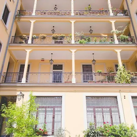 Fabulous And Comfortable Apt Sempione B Appartement Milaan