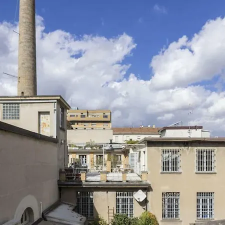 Apartment Stunning In The Design District Milan
