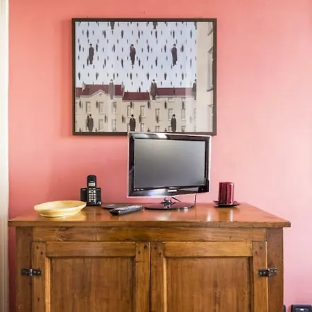 Stunning In The Design District Apartment