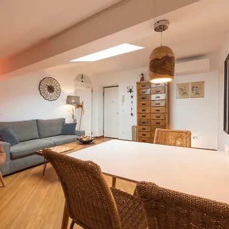 Quite And Lovely Attic - Paolo Sarpi 8 - Location Apartment
