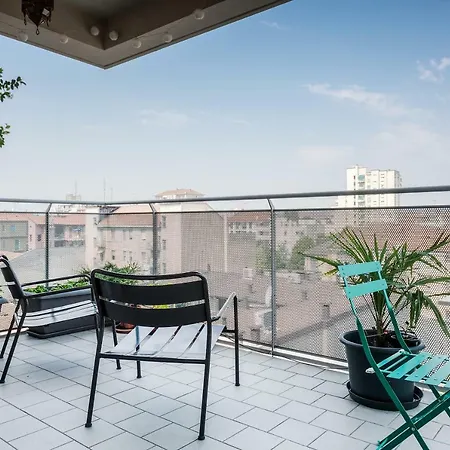 Bright And Spacious In Milan! דירה