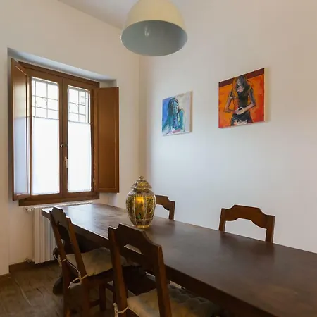 San Siro -caldera, Floreal With Private Garden! Appartement