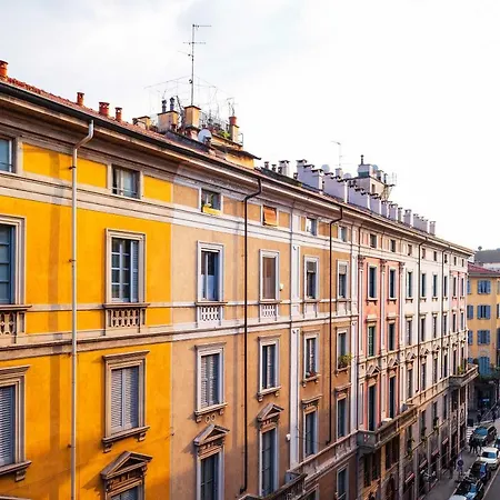 Exclusive 3 Bedrooms In Brera * Milánó