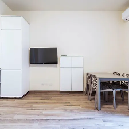 Menabrea Flat *
