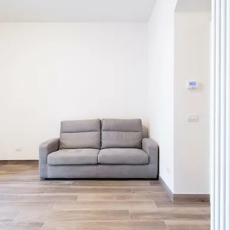 Menabrea Flat