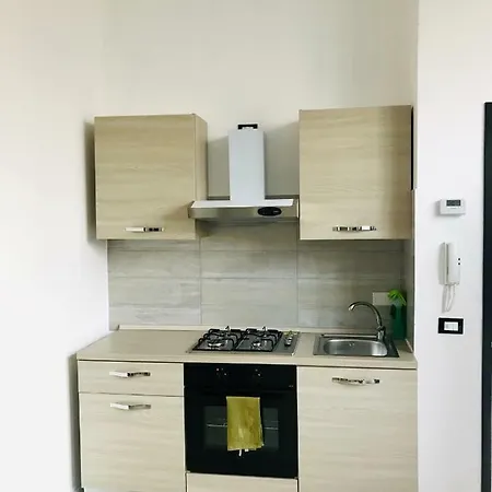 Maciachini House Apartment