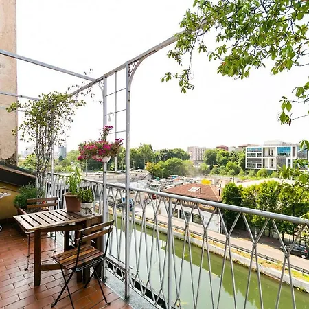 Mansarda Sui Navigli Con Terrazza Apartment Milan