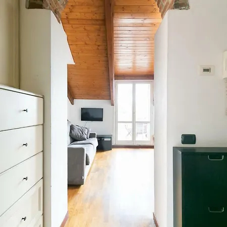 Mansarda Sui Navigli Con Terrazza Apartment