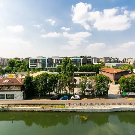 Mansarda Sui Navigli Con Terrazza * Milan