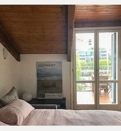 Appartamento Mansarda Sui Navigli Con Terrazza Milano