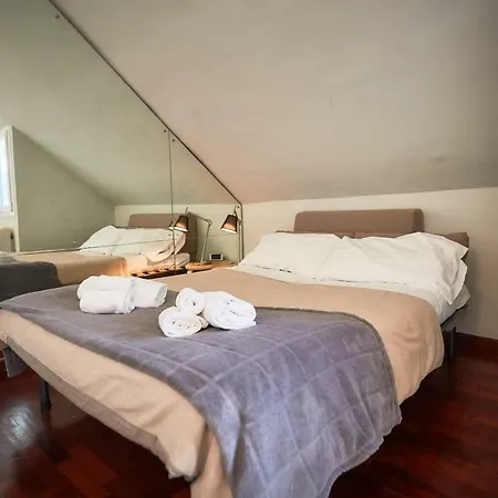 Guesthost - Con Balcone Per 2 Persone * Milánó