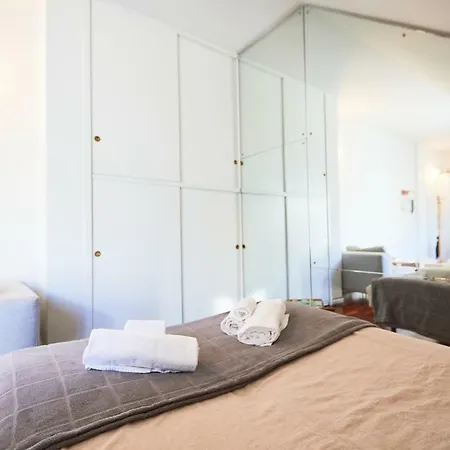 Guesthost - Con Balcone Per 2 Persone Apartman Milánó