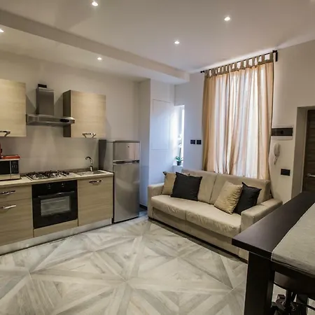 Castle Near Duomo Апартаменты