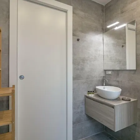 Central Station Intimate Apt Appartement Milaan