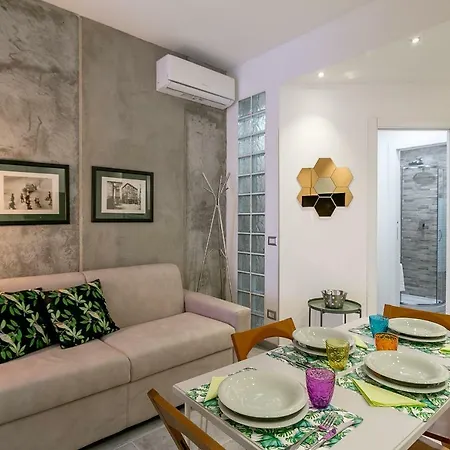 Central Station Elegant Flat Apartment
