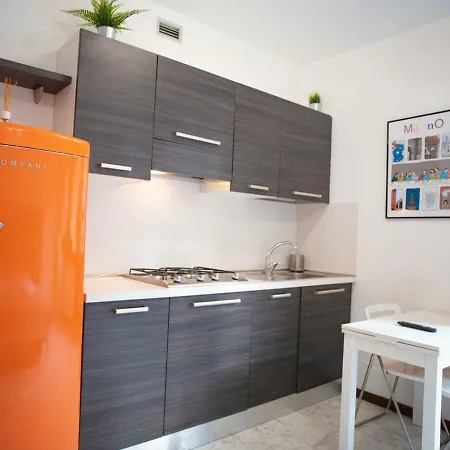 Tadino Apartament Mediolan