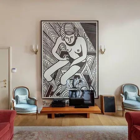 Antica Apartment With Private Outdoor, In The Heart Of Milan Few Steps From Duomo, By Houseinmilano * ميلان