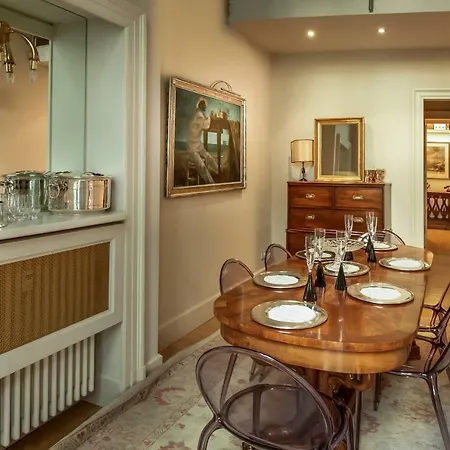 شقة Antica Apartment With Private Outdoor, In The Heart Of Milan Few Steps From Duomo, By Houseinmilano *