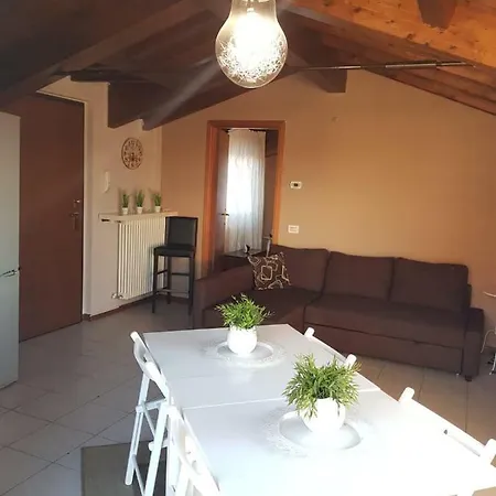 Apartment Leonardo Da Vinci / Galeazzi *