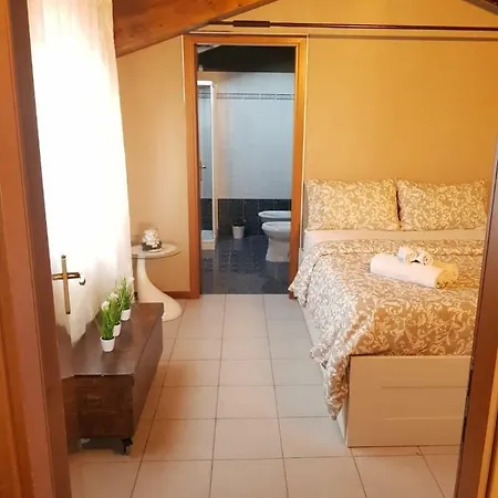 Leonardo Da Vinci / Galeazzi Apartamento
