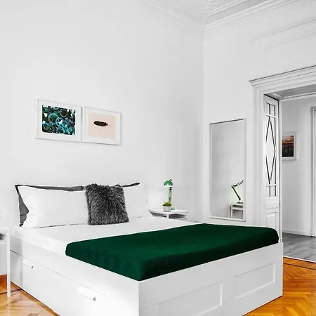 Hemeras Boutique Homes - 4 Design Homes In Center