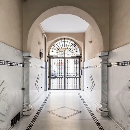 Апартаменты Charming Nest In The Heart Of Milano-isola Милан