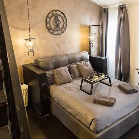 Apartment Industrial Near Duomo