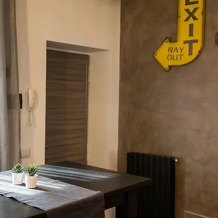 Industrial Near Duomo Apartment Mailand