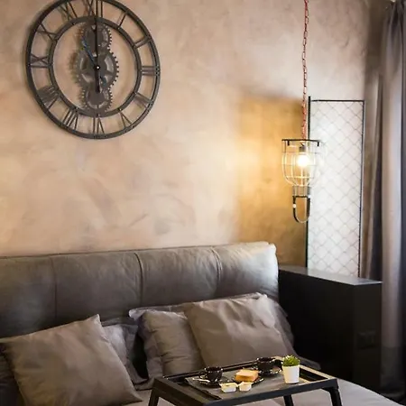 Apartment Industrial Near Duomo Mailand