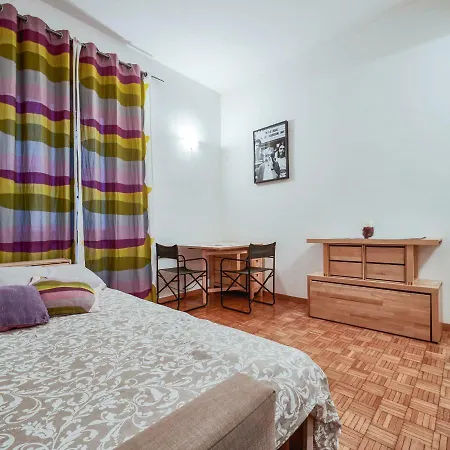 Apartamento 11 Via Lecco Milán