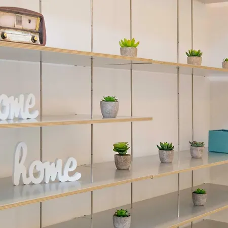 Amazing & Modern Apt In The Center Милан