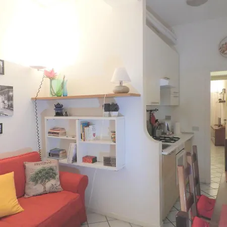 Apartment Youhosty - Mercato Dx 16 *