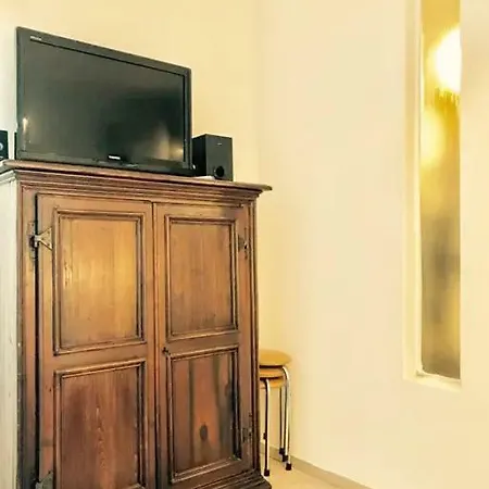 Апартаменты Lovely Near Piazzale Loreto - Милан