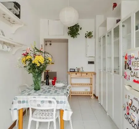 Cozy&sunny Apartment_wi-fi_airconditioner * Milan