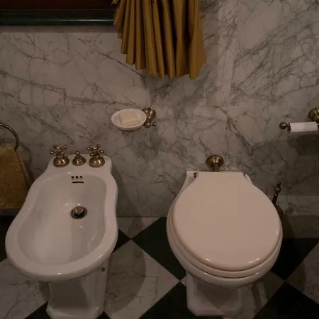 Апартаменты Broletto 26 Милан