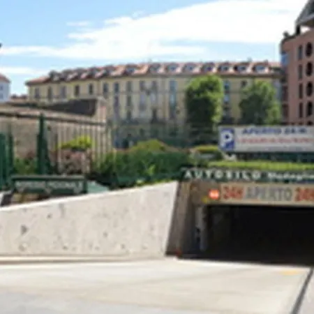 Apartamento Porta Romana - Central - Next To Metro - Free Garage Milão