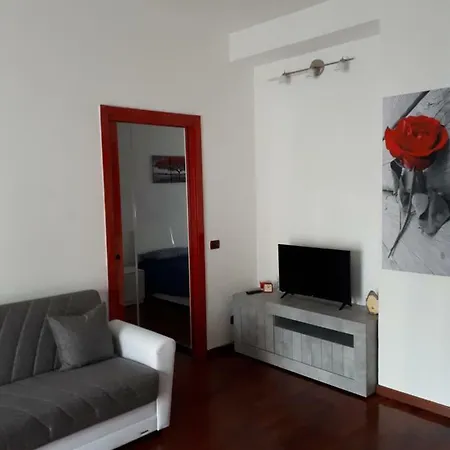 Valassina Apartment Milan