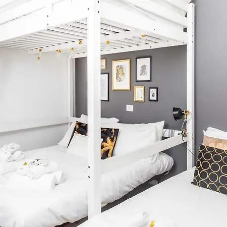 Otel Paruta 65