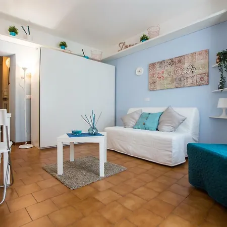 Santa Marta 6 * ميلان