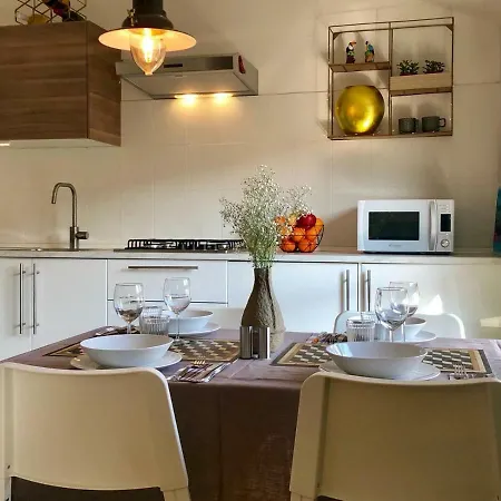 Enquel . Nolo District Apartment