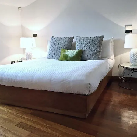 Duomo Penthouse With Terrace And Stunning Views * Milán