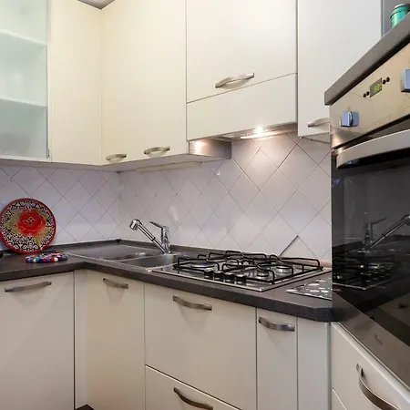 アパート Lecasedimilano Premuda Suites ミラノ