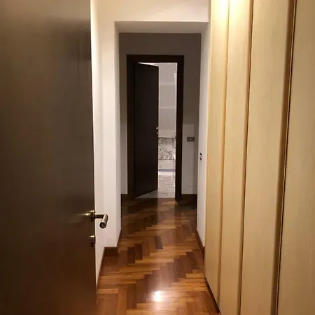 Apartment 10 Bossi Duomo Milan