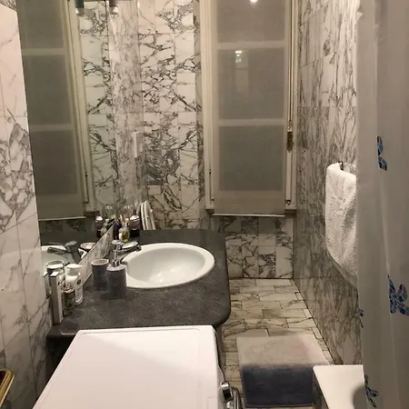 Apartment 10 Bossi Duomo Milan