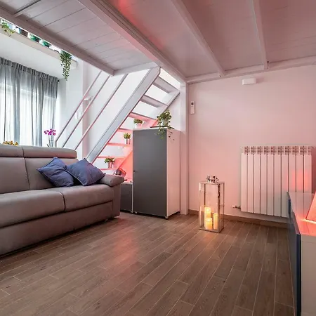 Apartment Milky House *